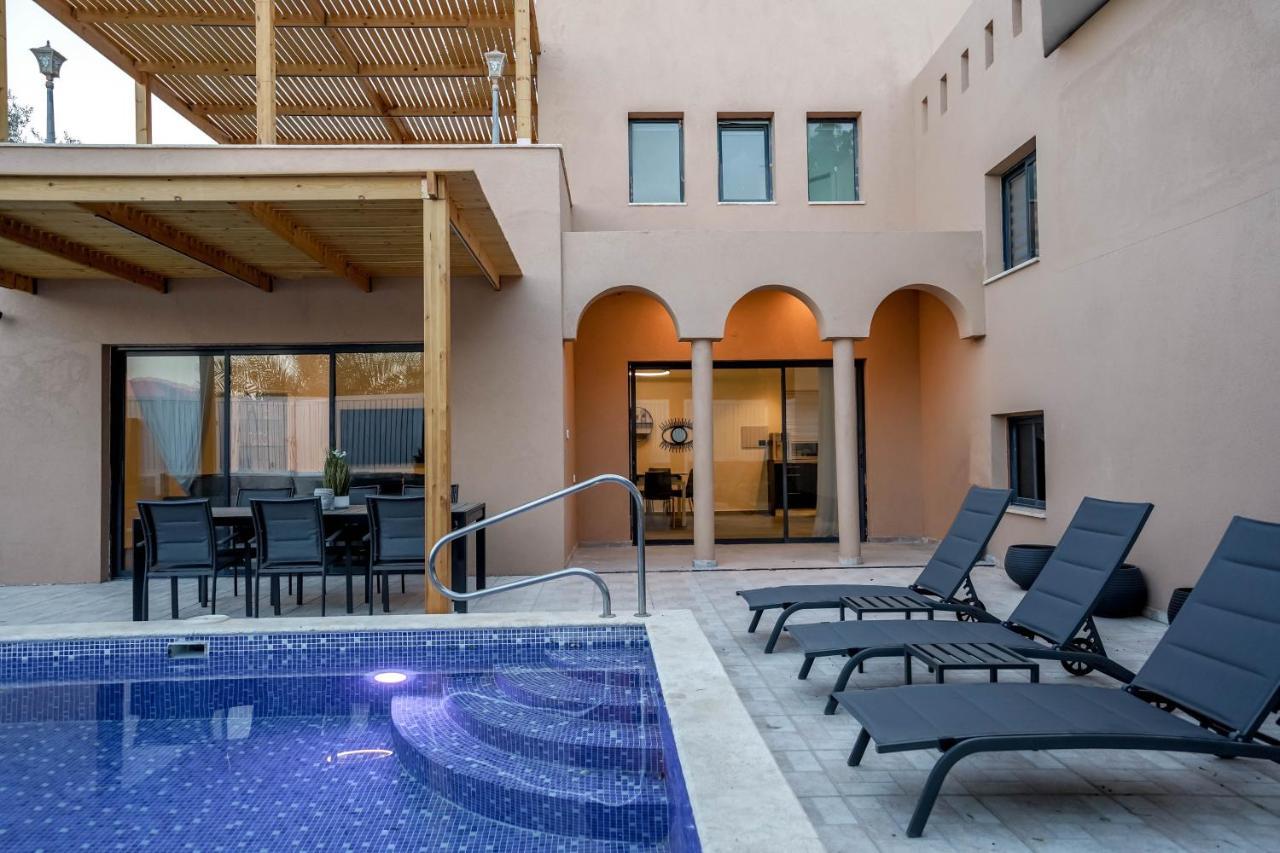 אילת וילה רוני בריכה מחוממת Villa Roni Heated pool מראה חיצוני תמונה