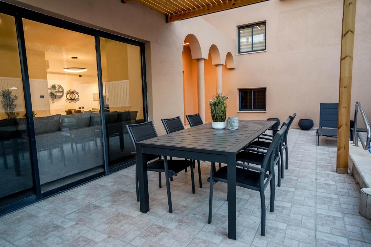 אילת וילה רוני בריכה מחוממת Villa Roni Heated pool מראה חיצוני תמונה